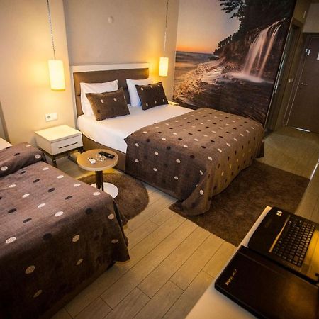 Sivas Hotel Nevv ภายนอก รูปภาพ